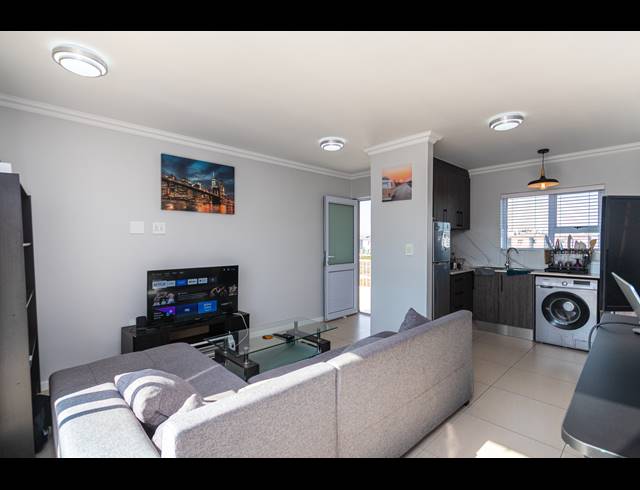 2 BEDROOM APARTMENT SOLD IN SUNNINGDALE